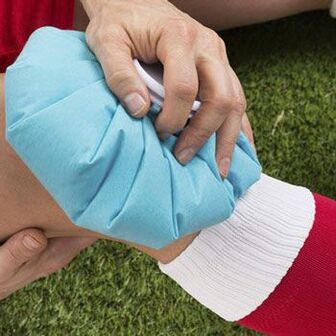 I ftohti mund të ndihmojë në lehtësimin e dhimbjes së gjurit pas lëndimit
